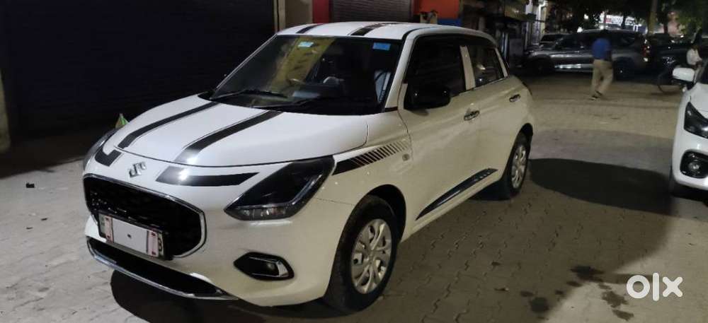 Maruti Suzuki New-gen Swift Lxi, 2025, Petrol