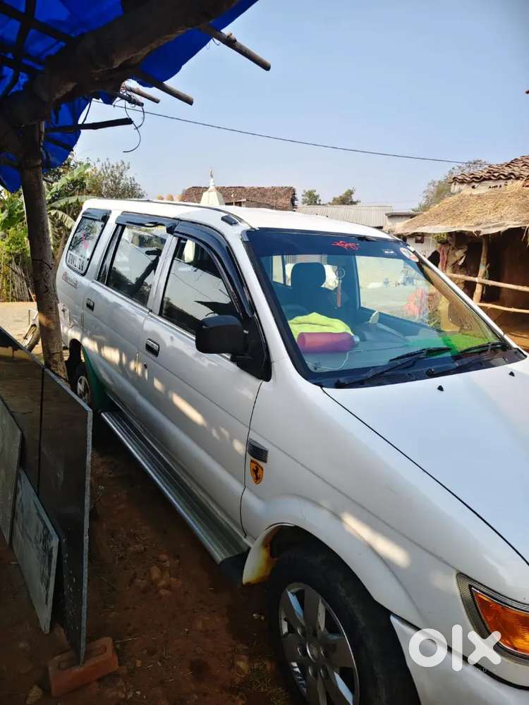Chevrolet Tavera Ls 2011