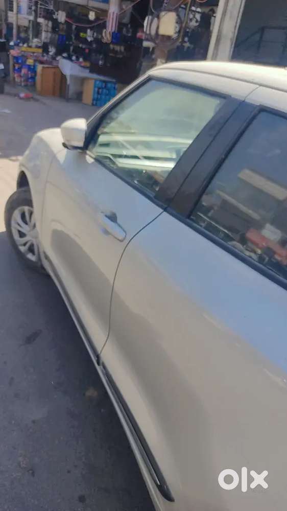 Maruti Suzuki Swift 2022 Petrol