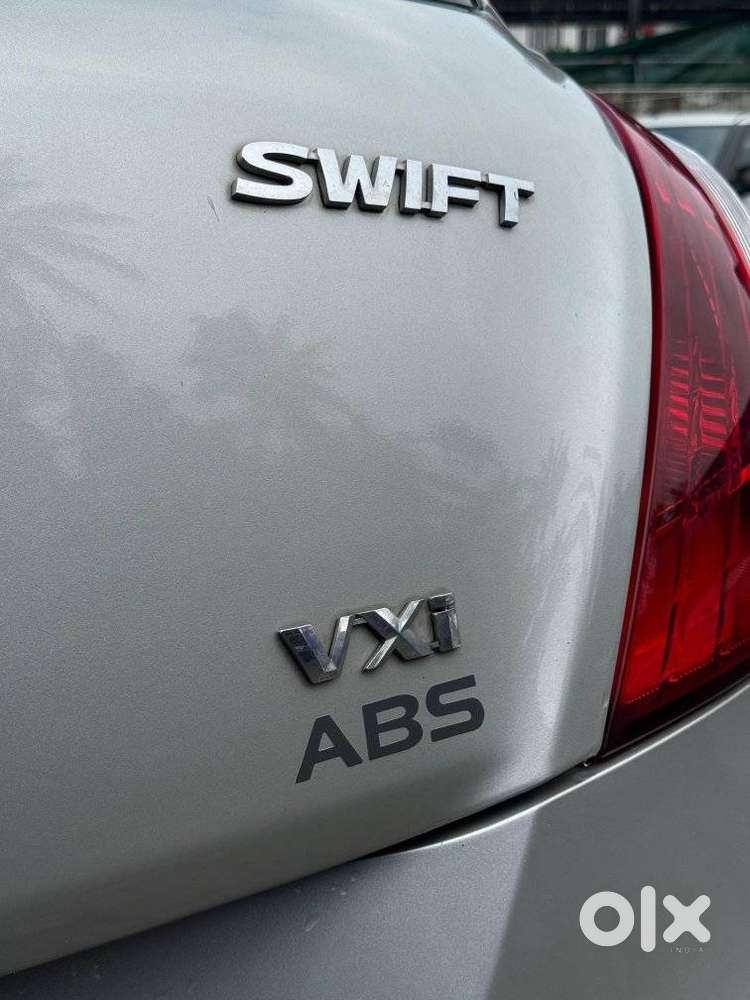 Maruti Suzuki Swift 1.2 Vxi (o), 2016, Petrol