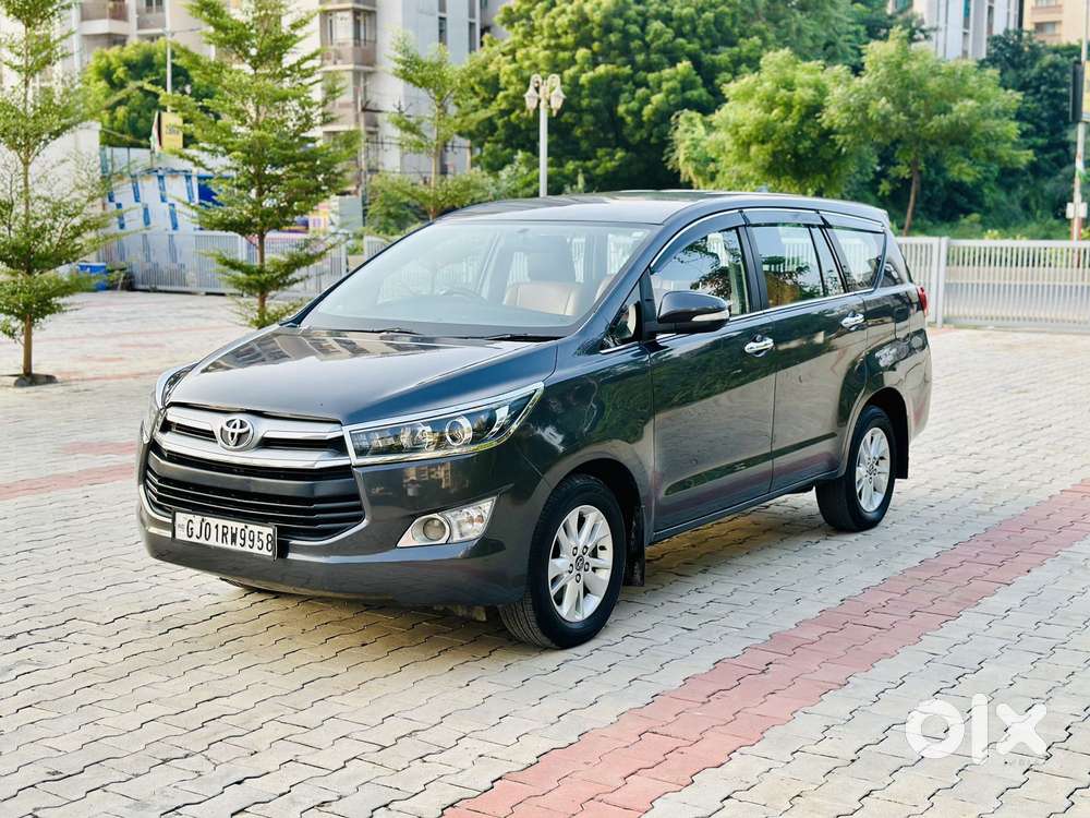 Toyota Innova Crysta 2.4 V 8 Str, 2017, Diesel