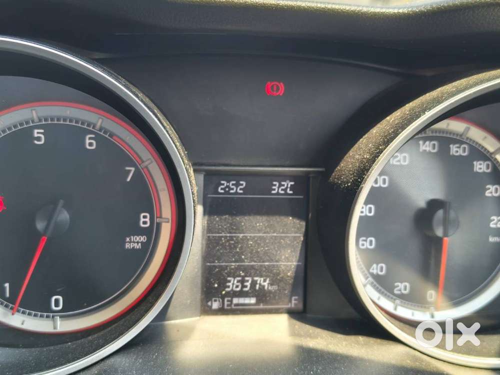 Maruthi Suzuki Swift Zxi 1.2l 5mt Petrol Bsiv
