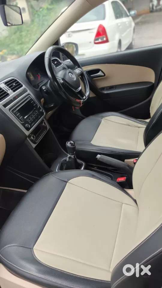 Volkswagen Polo Petrol Highline 1.2l, 2015, Petrol