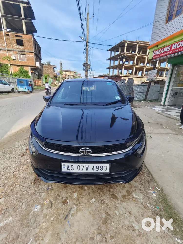 Tata Altroz 1.2 Dark 2023 Edition