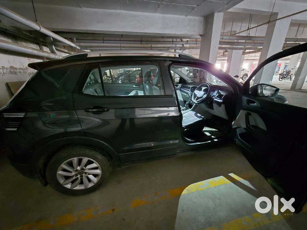 Volkswagen Taigun 1.0 Tsi Highline At, 2022, Petrol