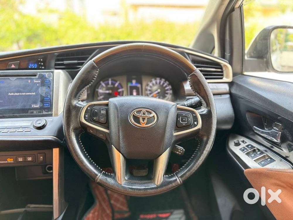 Toyota Innova Crysta 2.8z Automatic, 2017, Diesel
