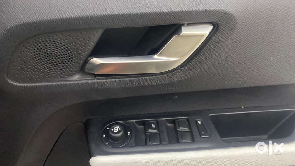 Tata Punch Creative Amt, 2022, Petrol