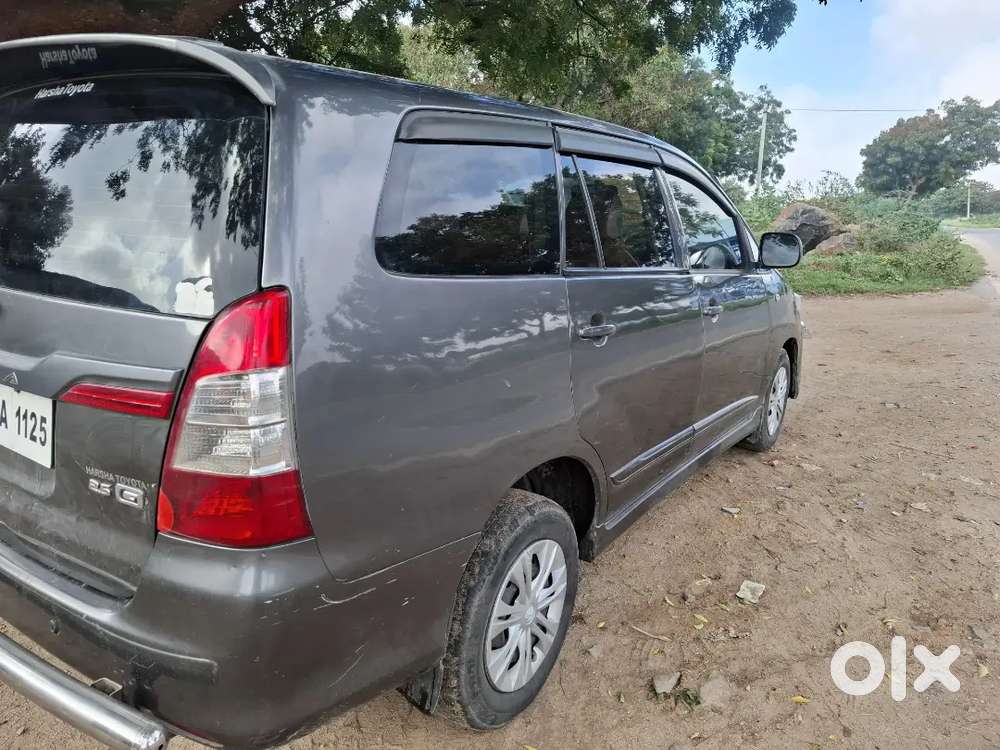 Toyota Innova 2014 Diesel Well Maintained