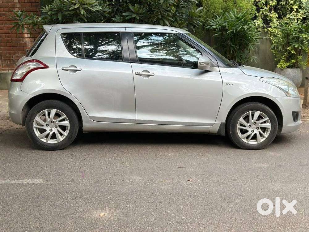 Maruti Suzuki Swift Vvt Zxi, 2014, Petrol