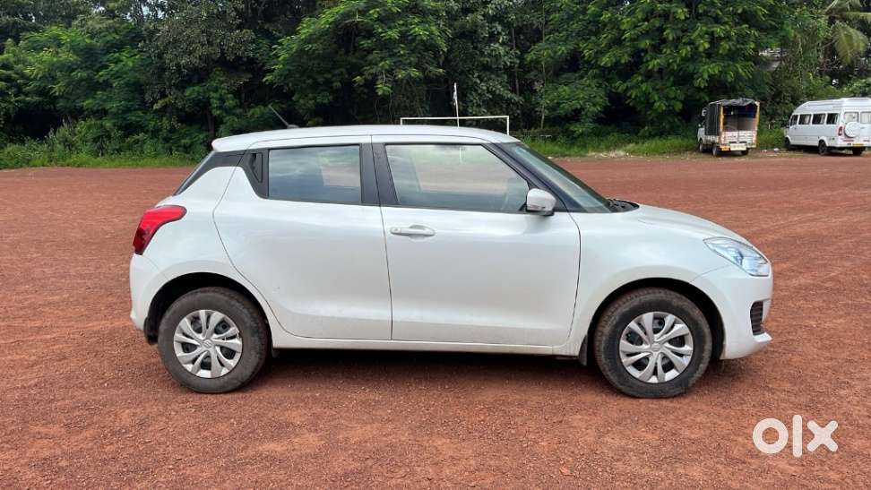 Maruti Suzuki Swift, 2023, Petrol