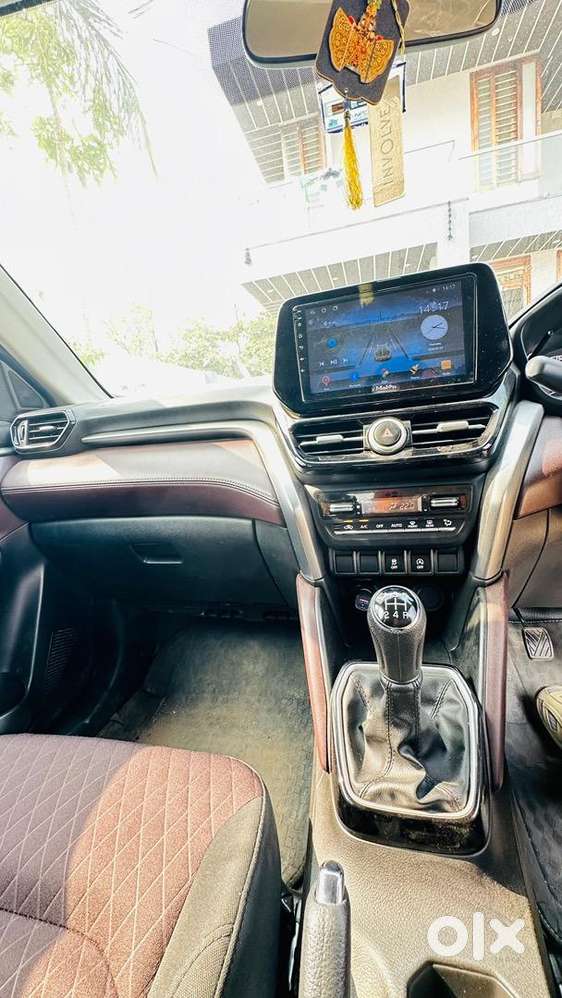 Maruti Suzuki Grand Vitara 2023 Cng & Hybrids Well Maintained