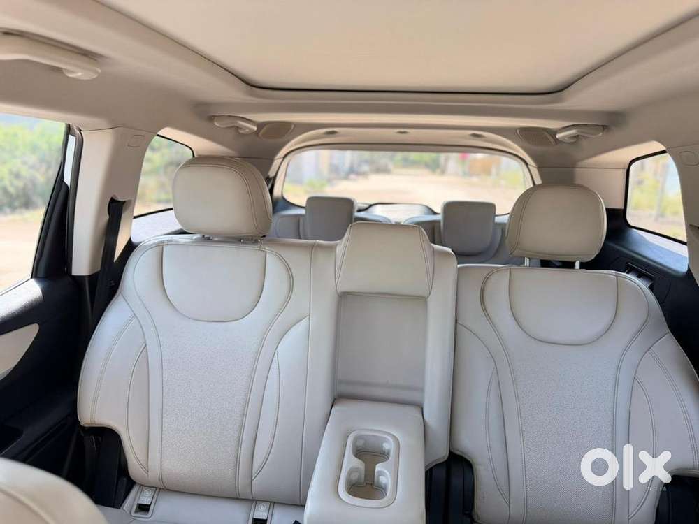 Mahindra Xuv 700 Ax7l Diesel Automatic Fully Mainted