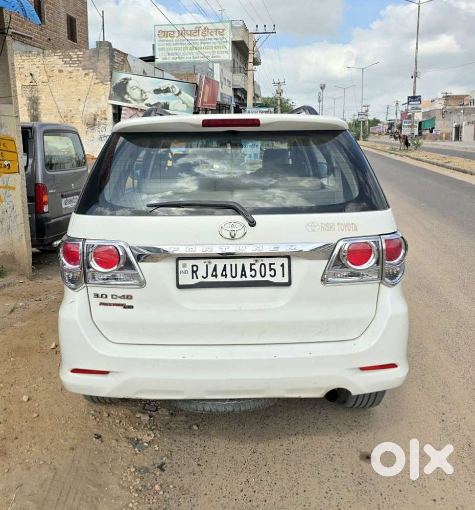 Toyota Fortuner 2011-2016 4x4 Mt, 2015, Diesel