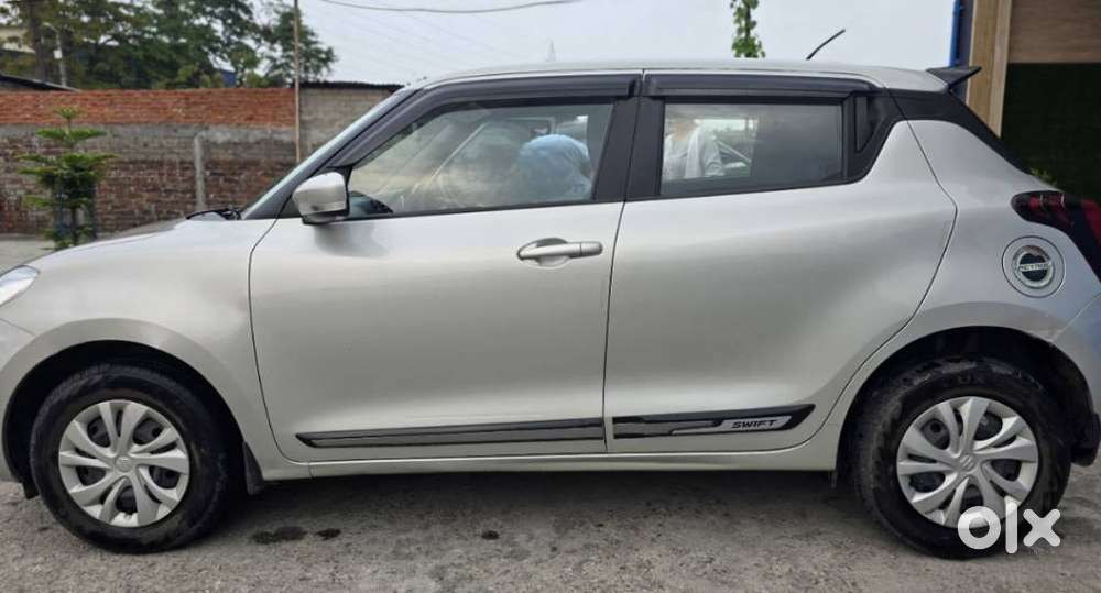 Maruti Suzuki Swift Vvt Vxi, 2021, Petrol