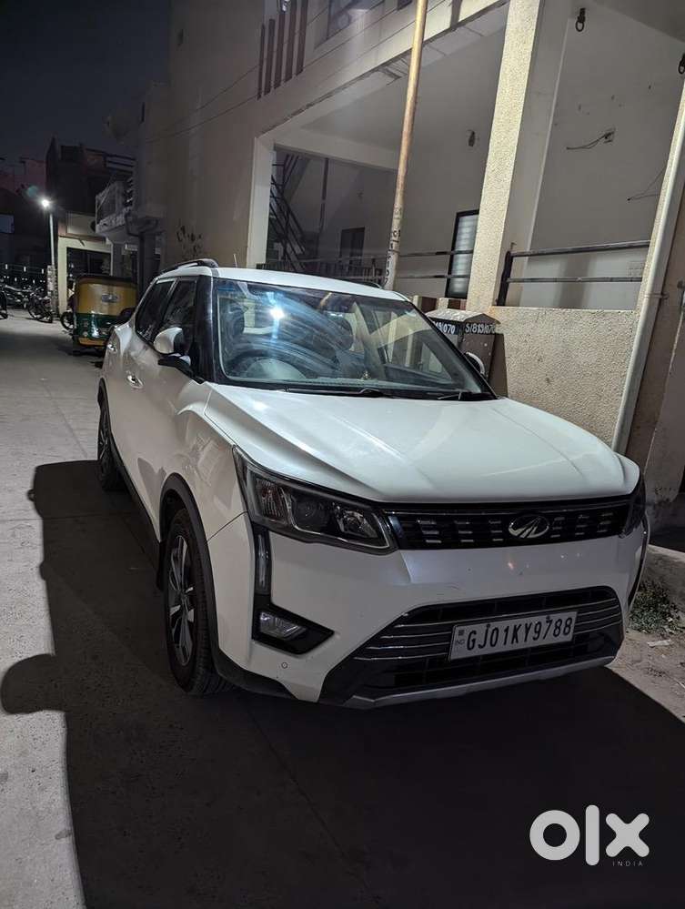 Mahindra Petrol Car 2020