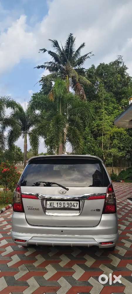 Toyota Innova 2012 Diesel Well Maintained