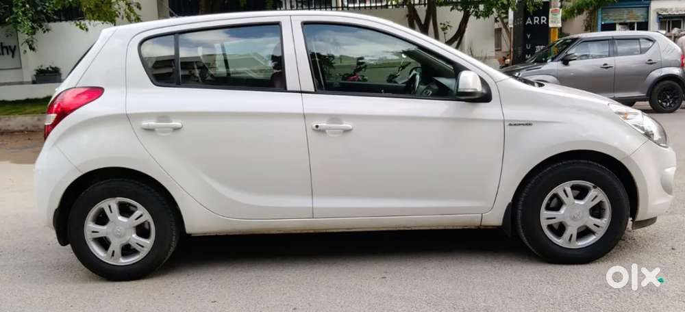 Hyundai I20 1.4 Asta (at), 2011, Diesel
