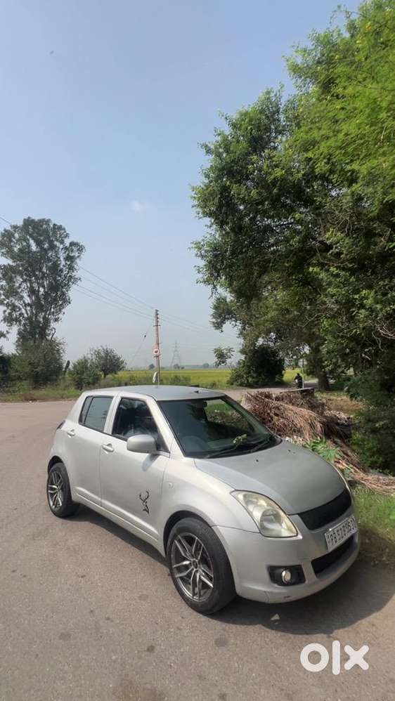 Maruti Suzuki Swift 2007 Petrol 125000 Km Driven