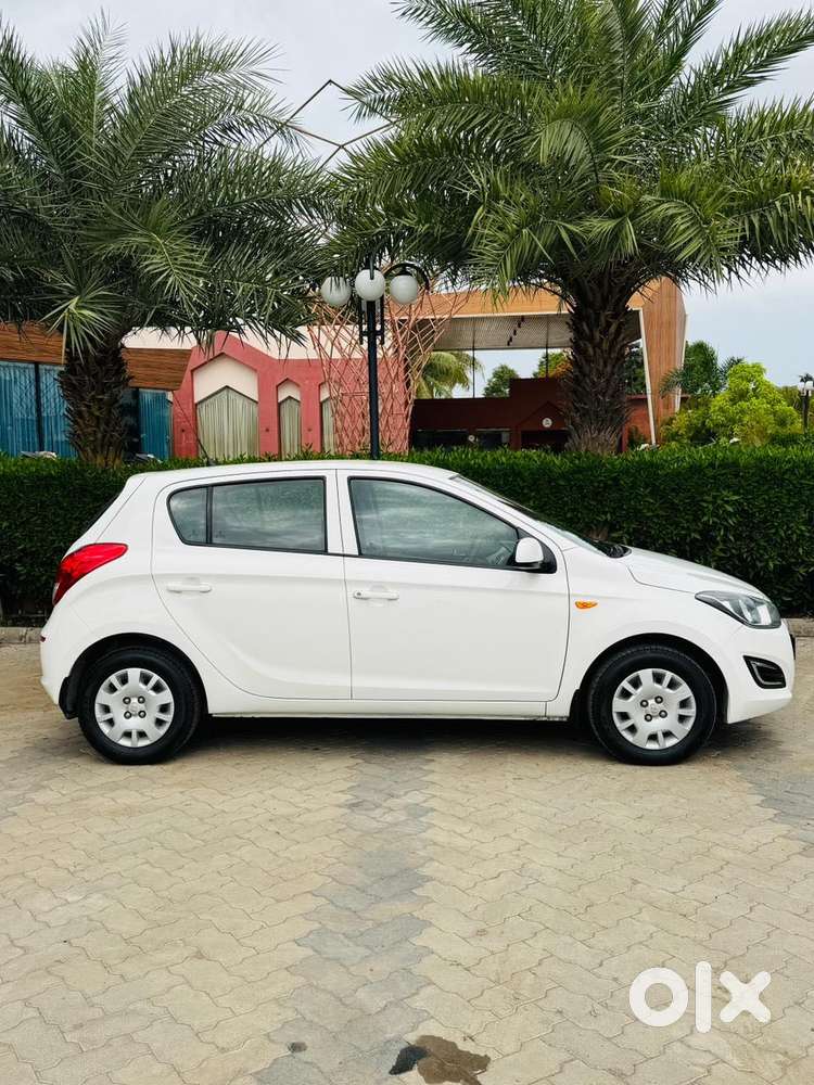 Hyundai I20 1.4 Asta (o) Crdi, 2014, Diesel