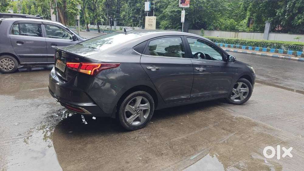 Hyundai Verna 1.5 Sx Ivt, 2022, Petrol