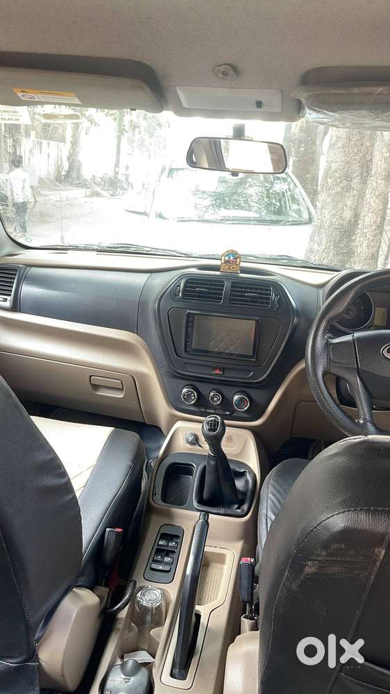 Mahindra Tuv 300 2016