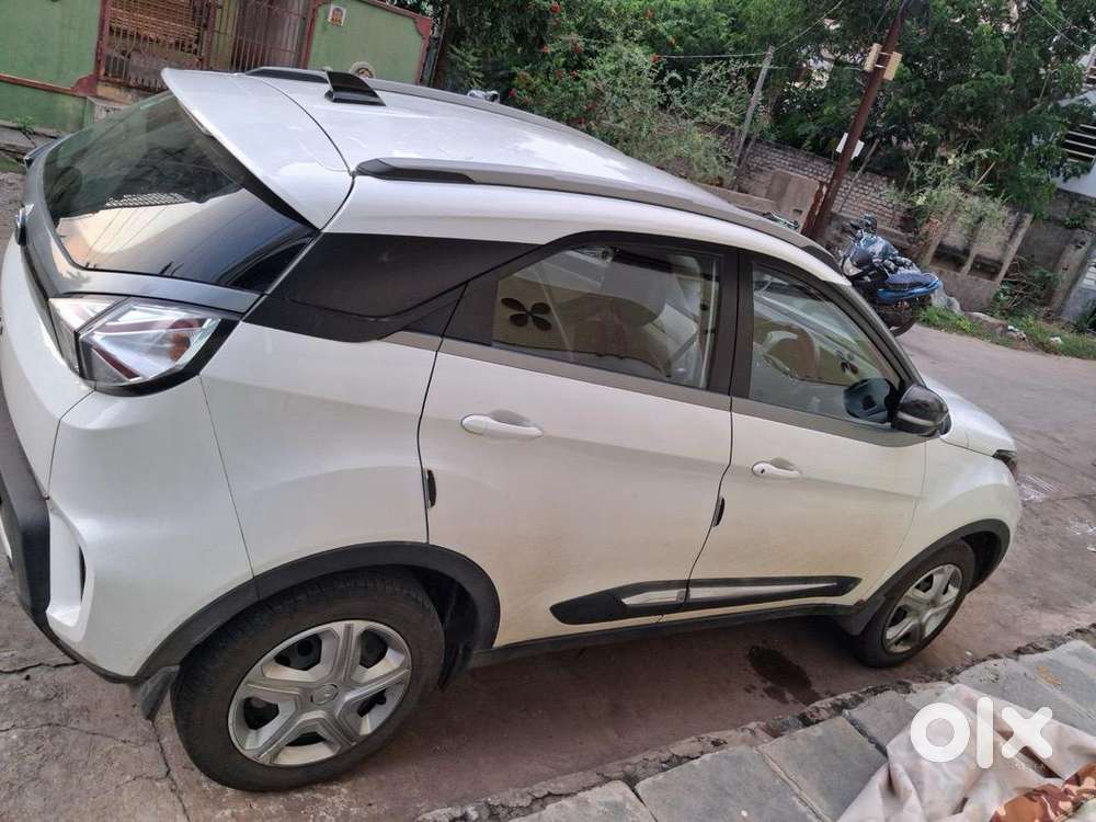 Tata Manual Petrol 2022