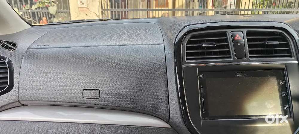 Top Model Great Condition Vehicle In Dual Tone With Company Record