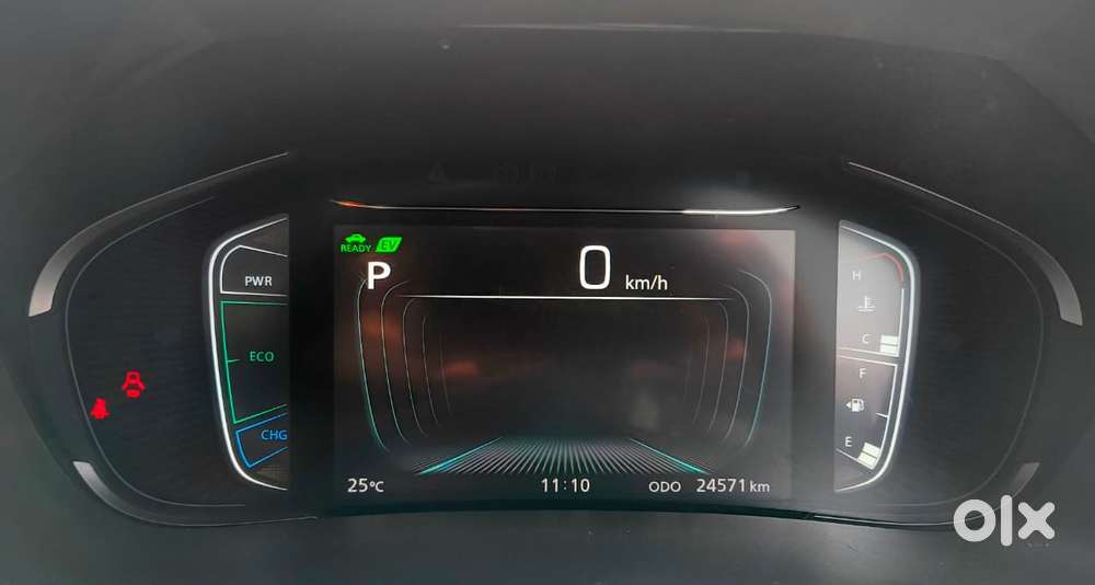 Maruti Suzuki Grand Vitara 1.5 Alpha Plus Intelligent Hybrid Ecvt, 2..