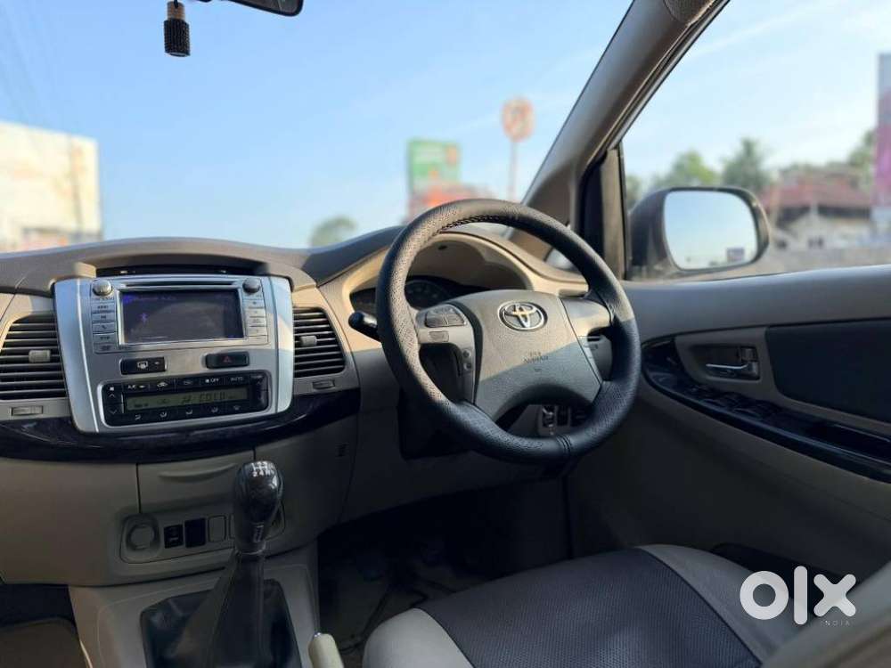 Toyota Innova 2.5 Zx 7 Str Bs-iv, 2013, Diesel