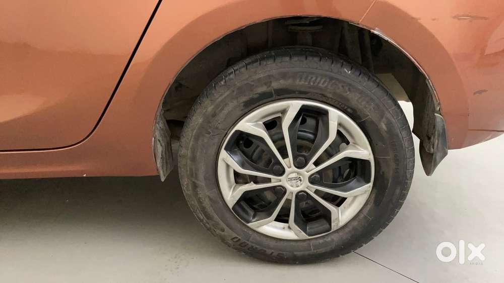 Tata Tigor 1.2 Revotron Xt, 2017, Petrol