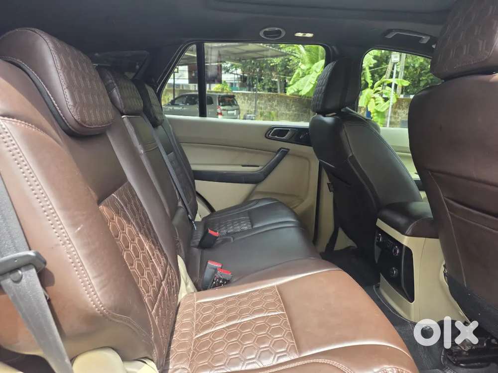 Ford Endeavour 2016