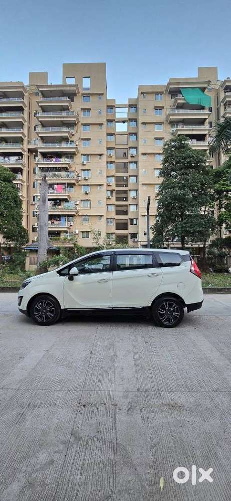Mahindra Marazzo, 2019, Diesel