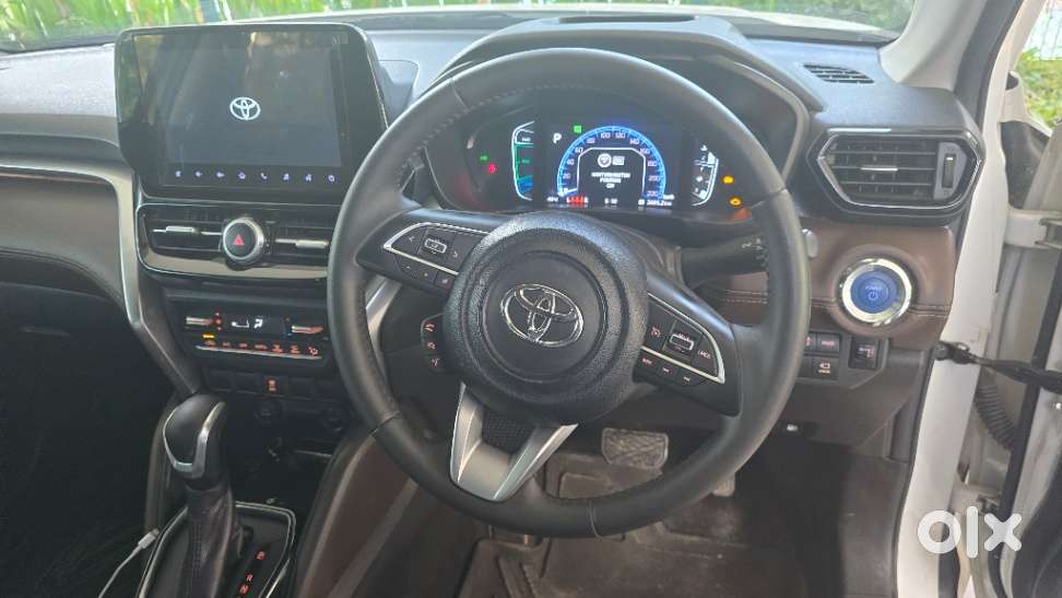 Toyota Urban Cruiser Hyryder 1.5 V Hybrid, 2025, Petrol