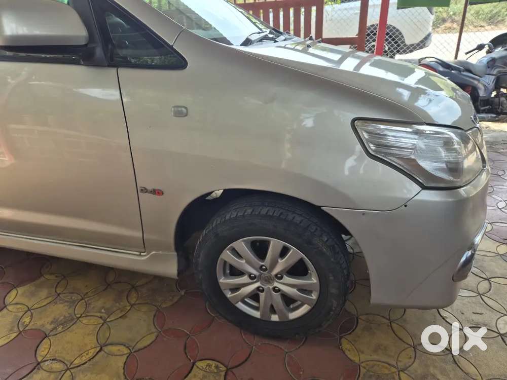 Toyota Innova 2.5 Gx 2012