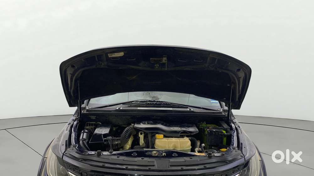 Tata Hexa 2.2 Xta 4x2 7 Str, 2018, Diesel