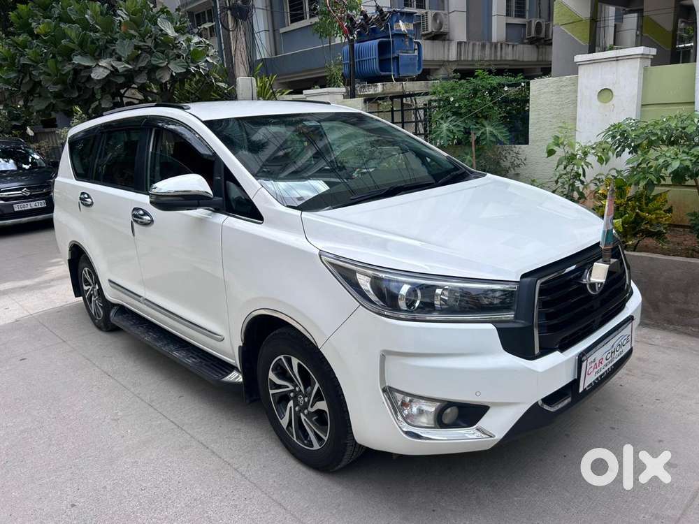 Toyota Innova Crysta 2.4 V 7 Str, 2023, Diesel