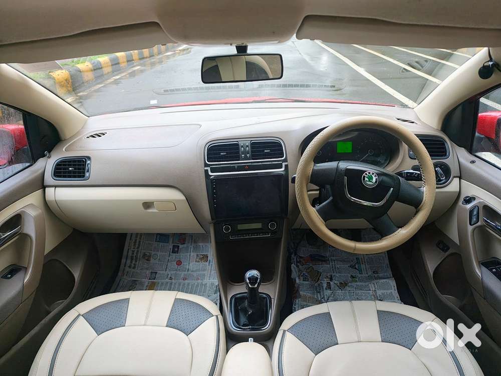 Skoda Rapid Elegance 2012