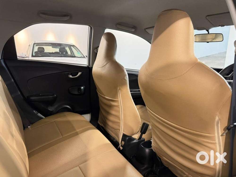 Honda Brio V Automatic, 2016, Petrol