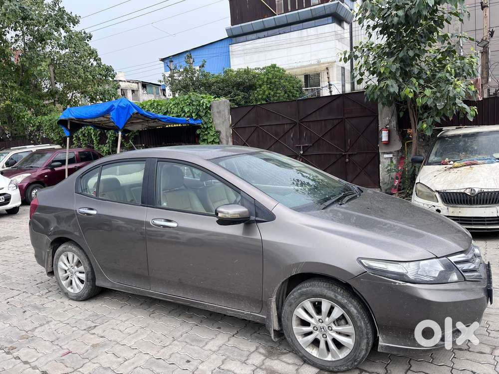 Honda City V At Sunroof I-vtec, 2013, Petrol