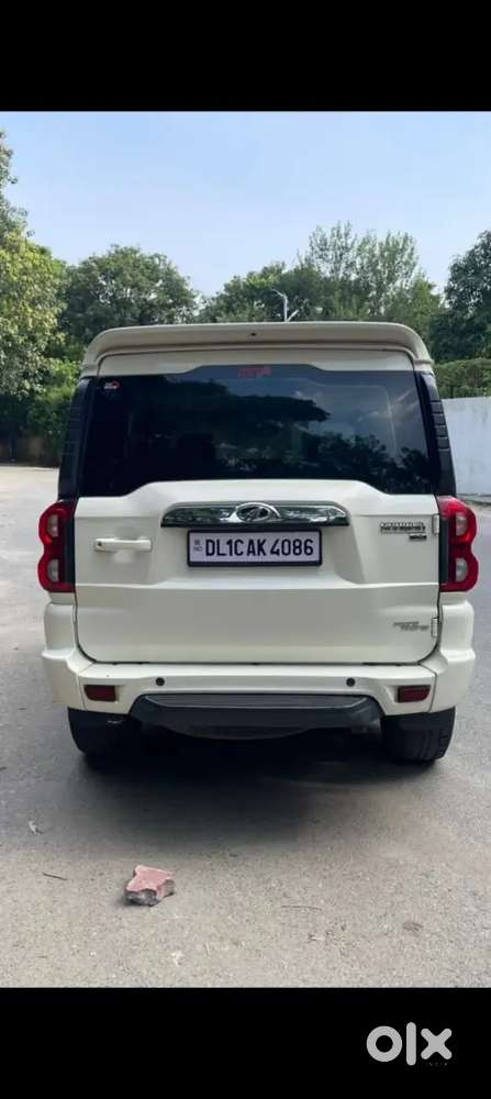 Mahindra Renault Logan 2022 Petrol Automatic