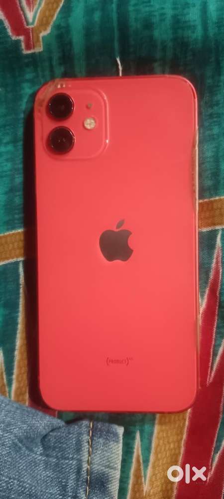 iPhone 12 64GB Red Product