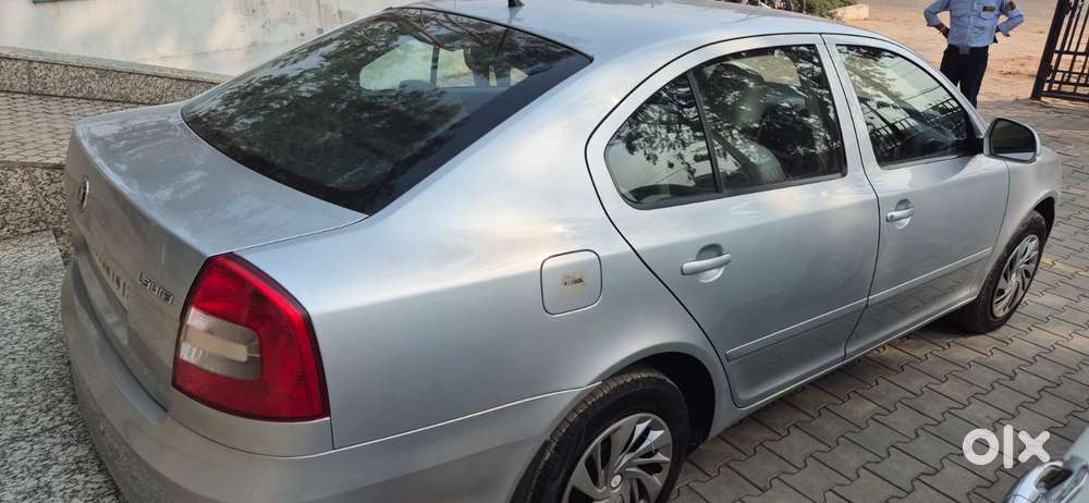 Skoda Laura 1.8 Tsi Ambition, 2011, Petrol