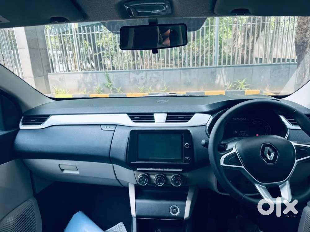 Renault Triber Rxz, 2020, Petrol