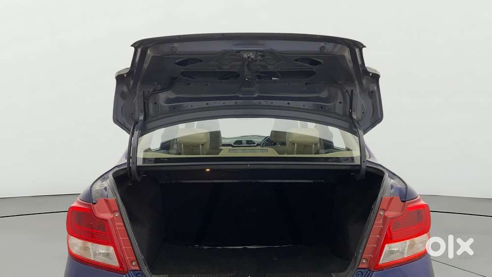 Maruti Suzuki Swift Dzire Amt Vxi, 2017, Petrol