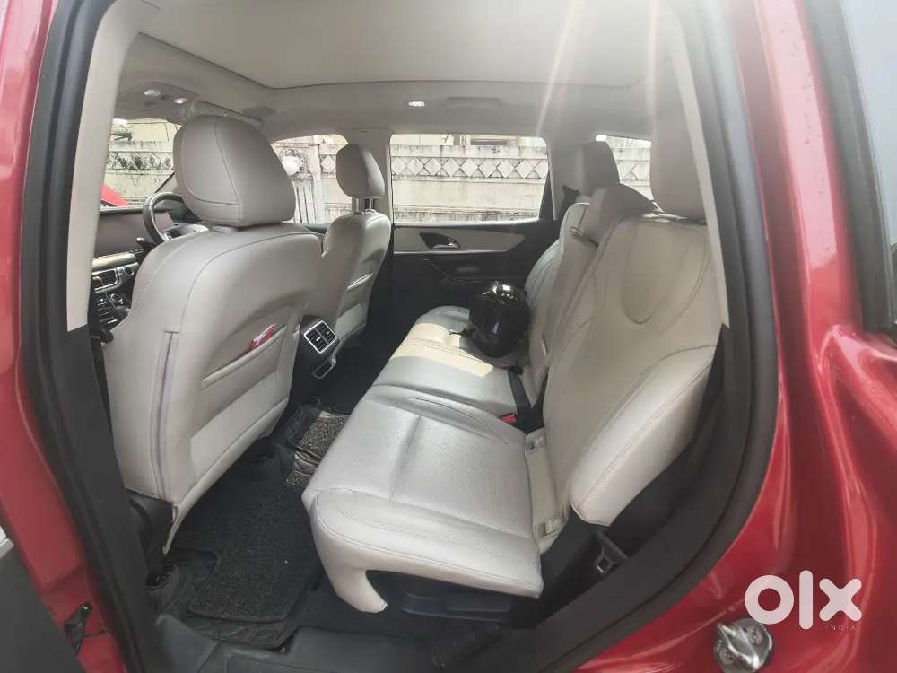 Mahindra Xuv700 2023 Petrol Excellent Condition