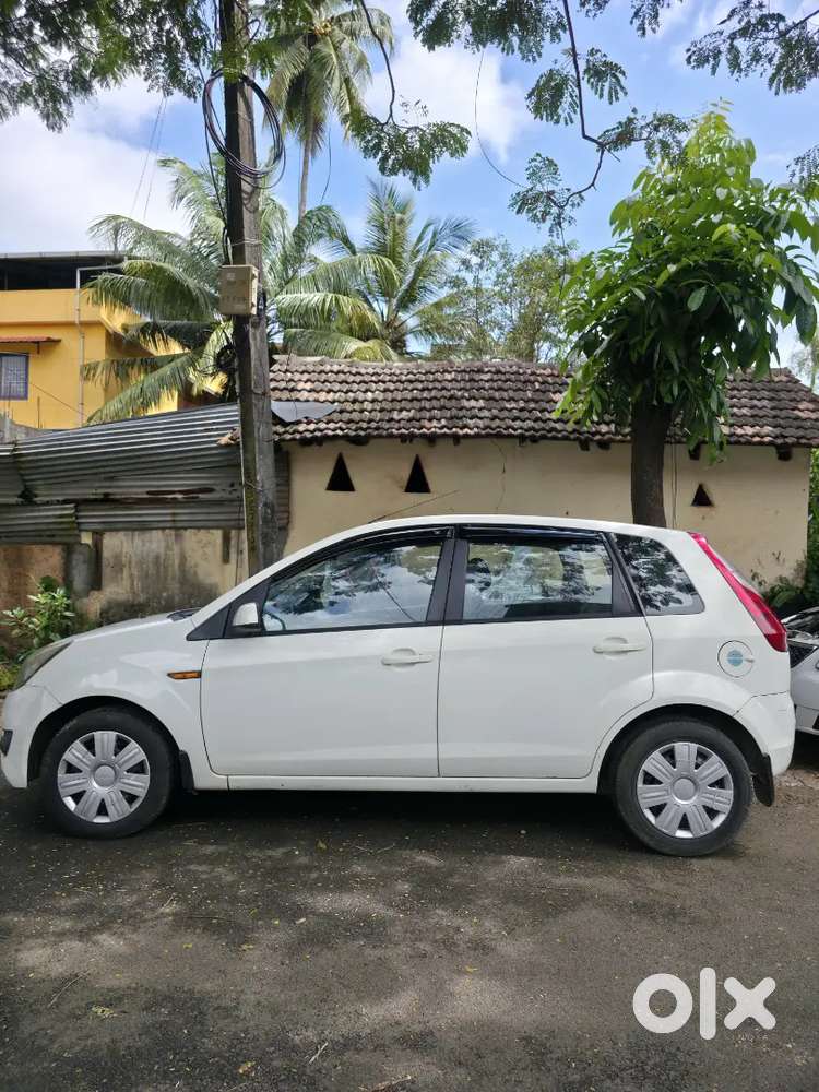 Ford Figo 1.2 Petrol 2010