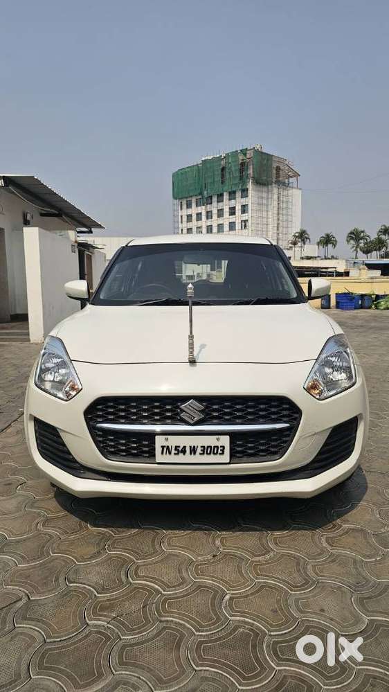 Maruti Suzuki Swift 1.2 Vxi Glory Edition, 2023, Petrol