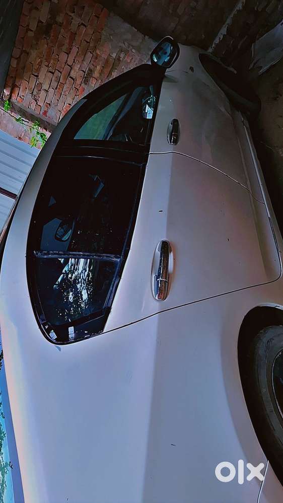 One Key Comfortable Car