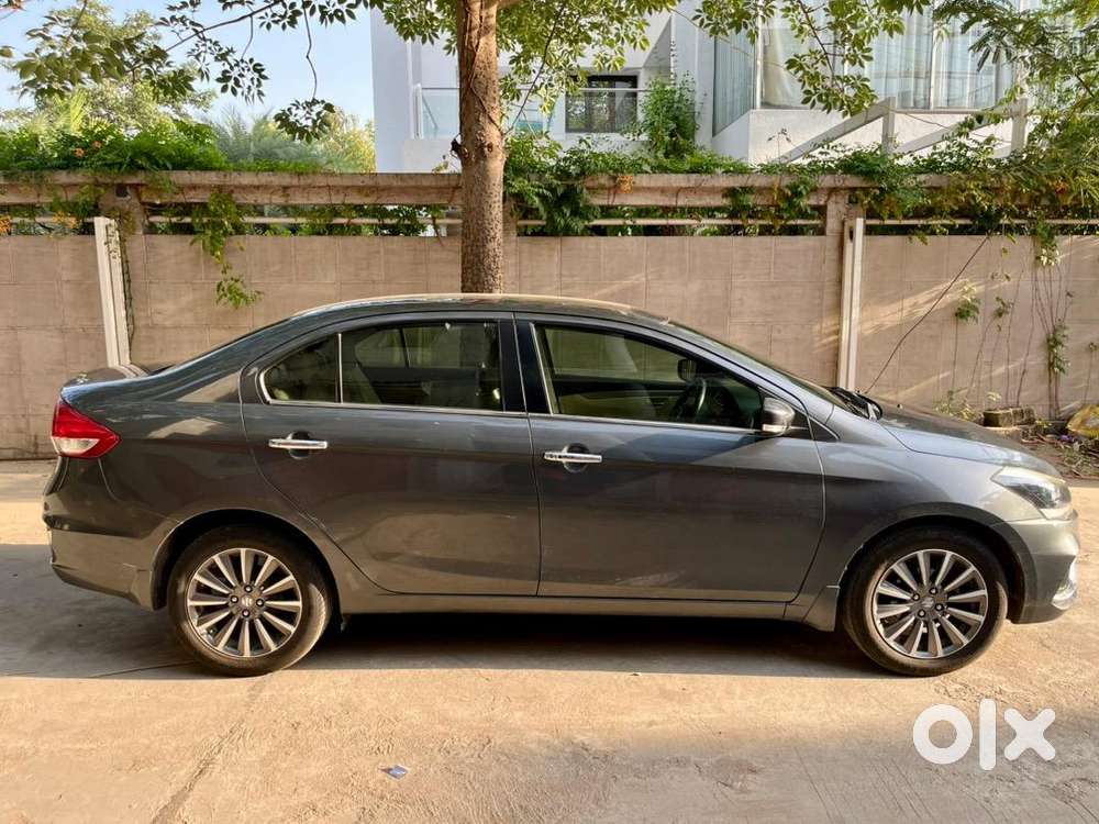 Maruti Suzuki Ciaz Alpha Hybrid (top Model)