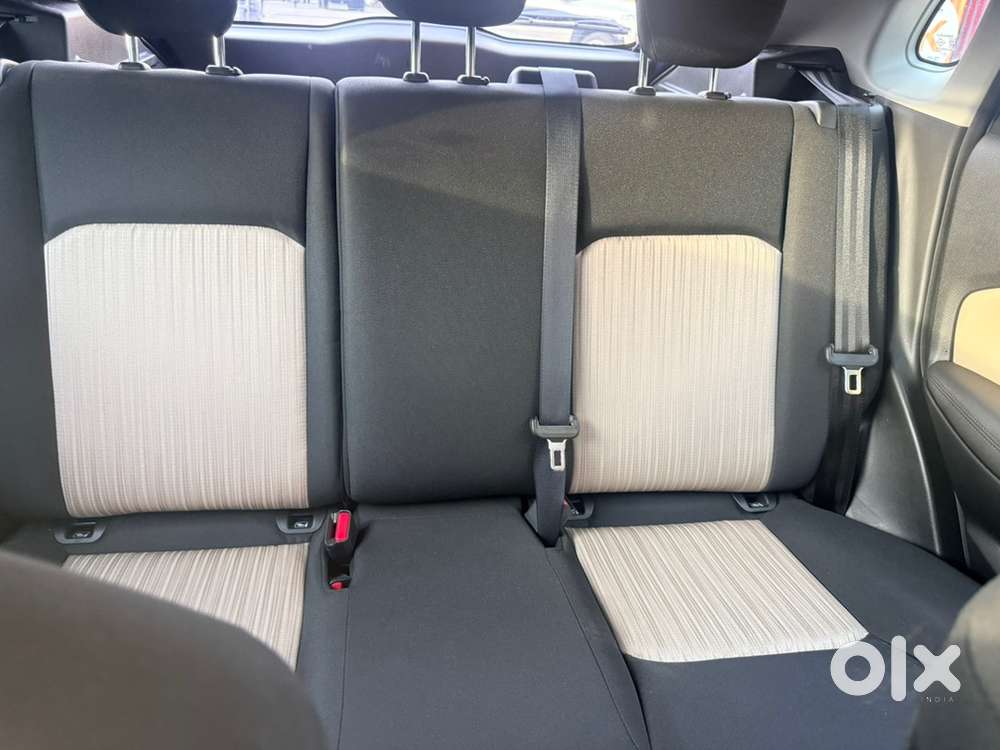 Toyota Glanza Petrol 2025